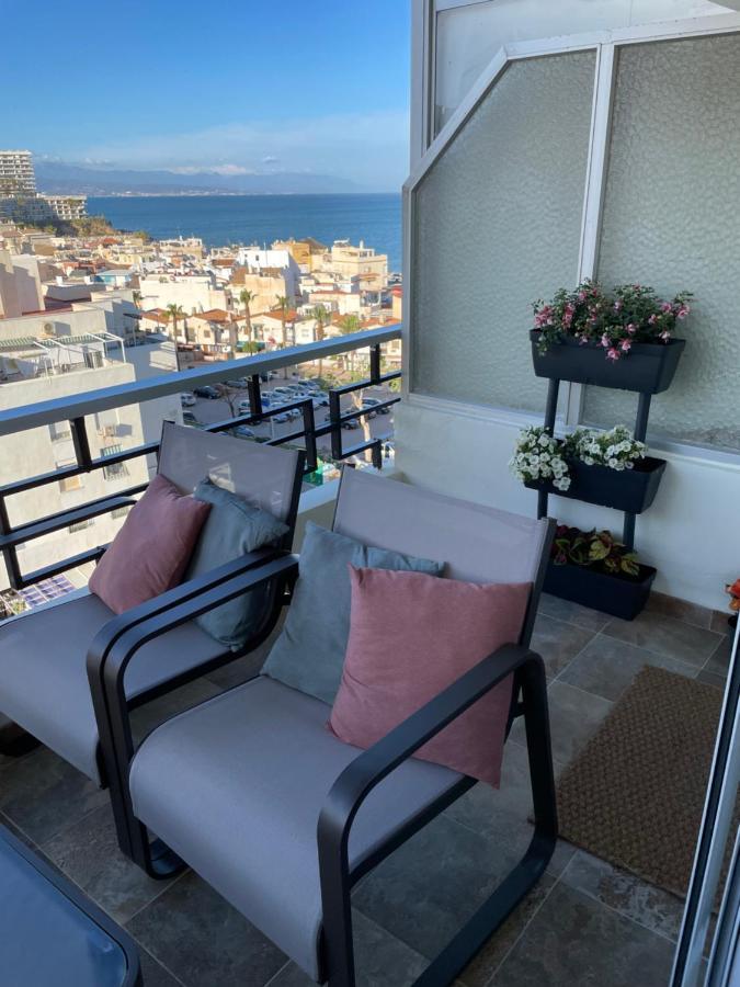 Apartamento Totalmente Reformado Con Piscina Y Jardines Al Lado De La Playa De La Carihuela Torremolinos Exterior photo